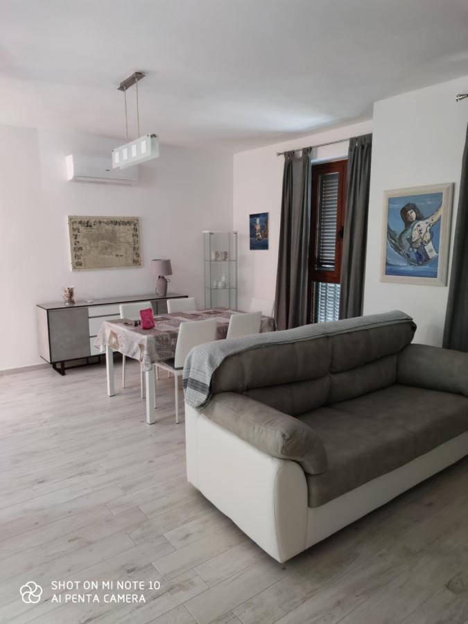 Appartamento Fronte Mare 팔라우 외부 사진